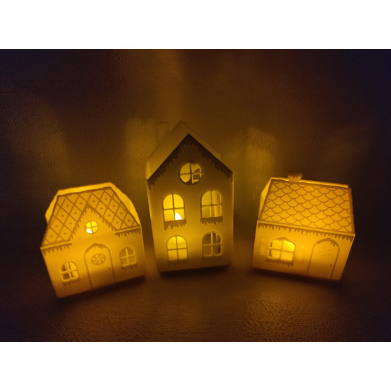 ZESTAW DOM/DOMKI ŚWIĄTECZNE 3 szt.