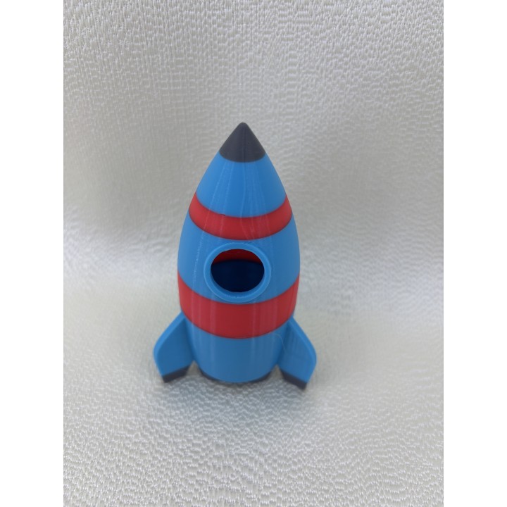 Rakieta kosmiczna z 4 dopalaczami - model