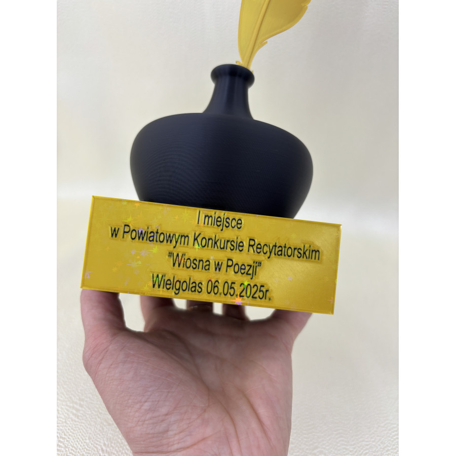 Statuetka Nagroda Pióro w Kałamarzu