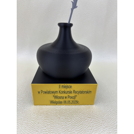 Statuetka Nagroda Pióro w Kałamarzu